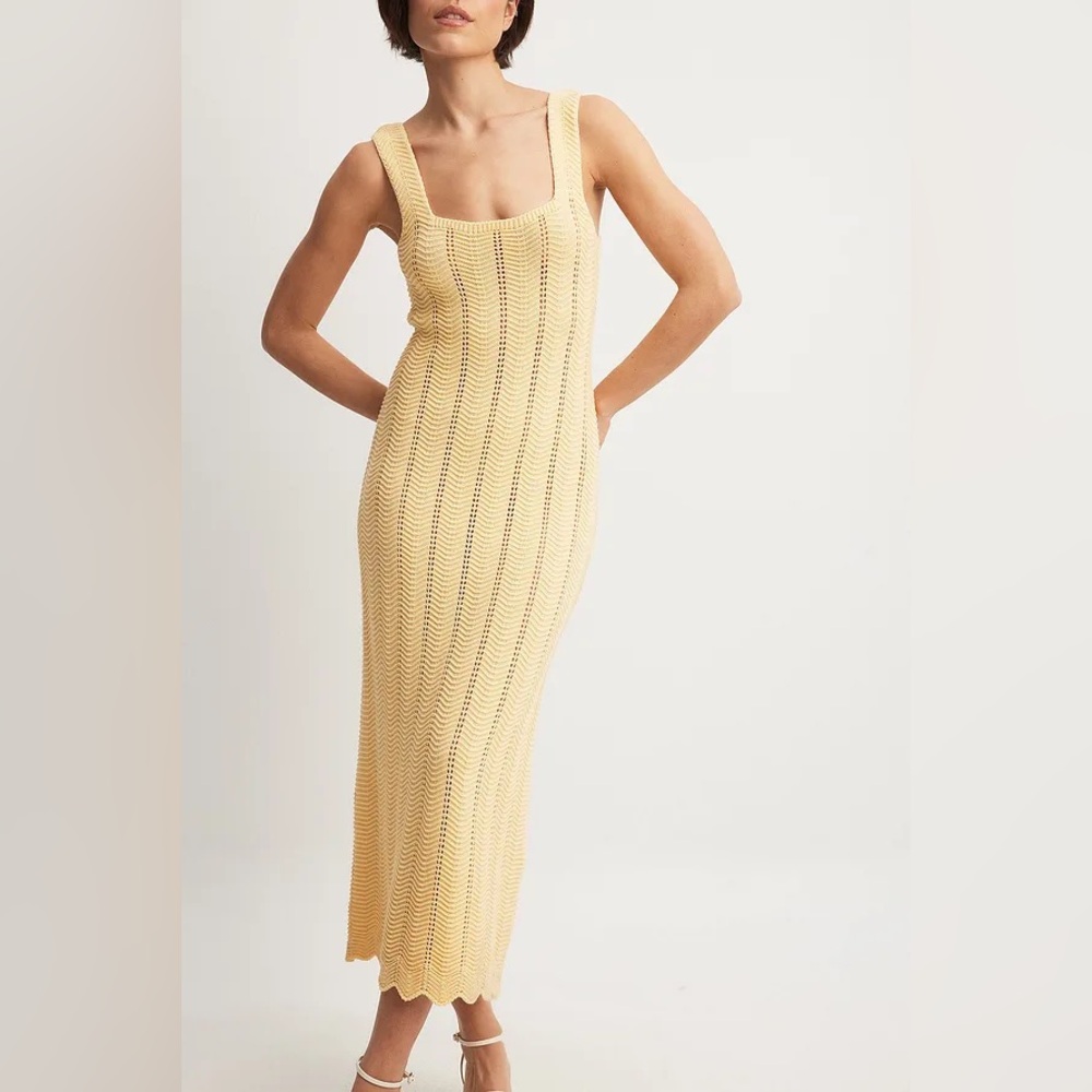 Knitted Flowy Midi Dress